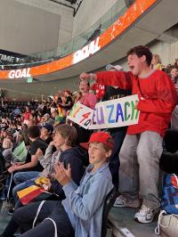 Fankurve statt Klassenzimmer: Die 4. Klasse berichtet vom Eishockey-WM-Erlebnis Deutschland vs. Ungarn